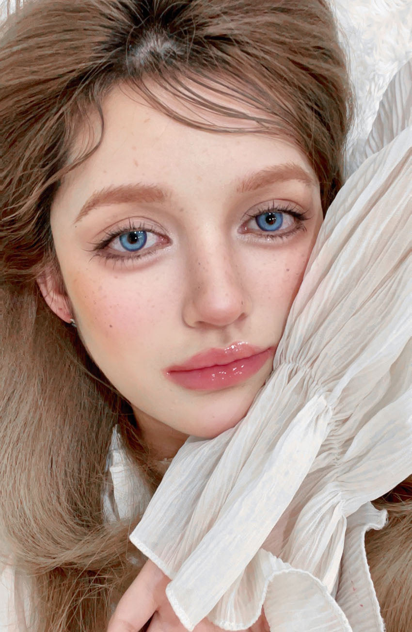 Blue Contact Lenses covers dark brown eyes Dark mermaid