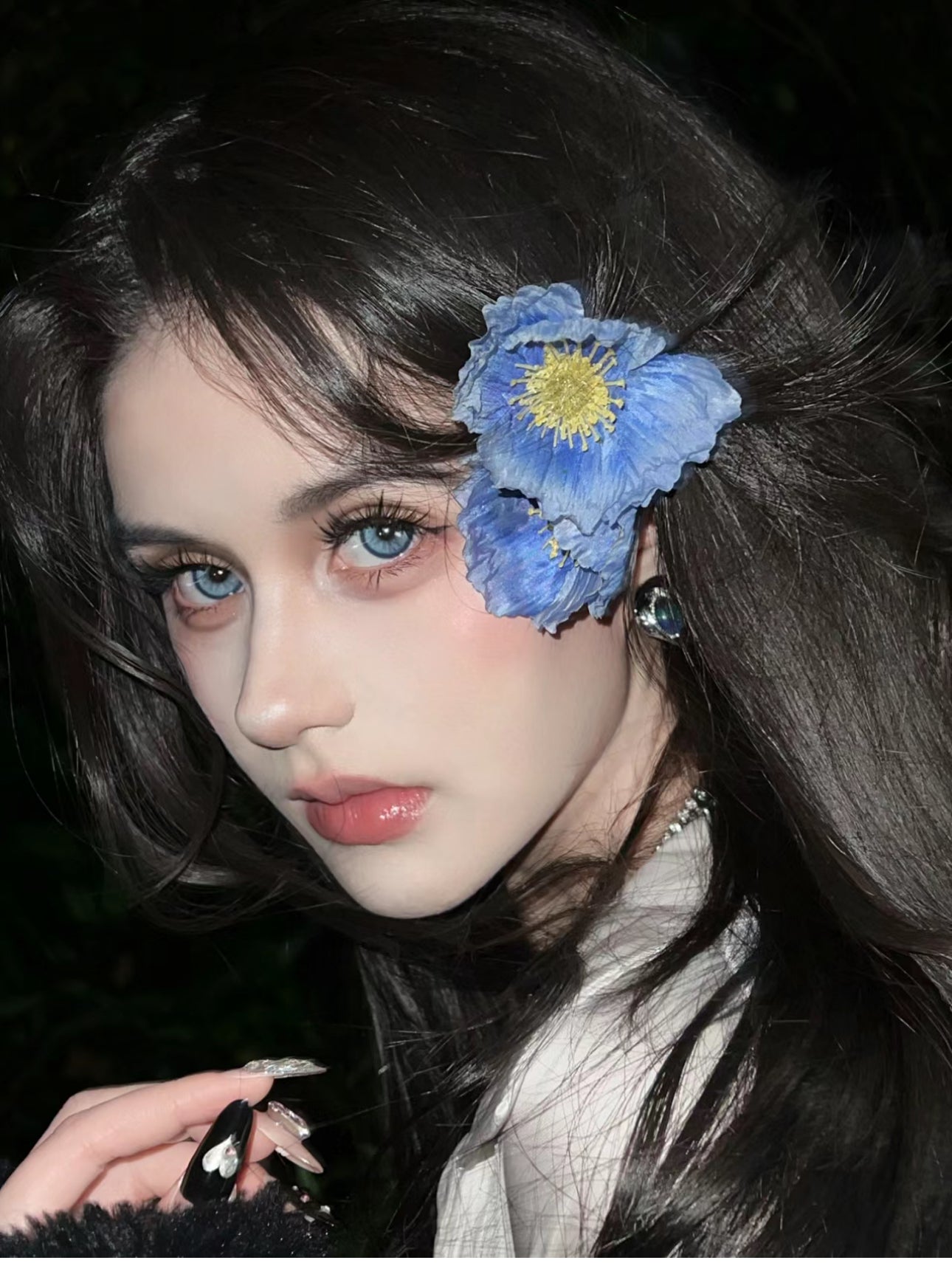 Glitz Blue Natural Enlargement Contacts