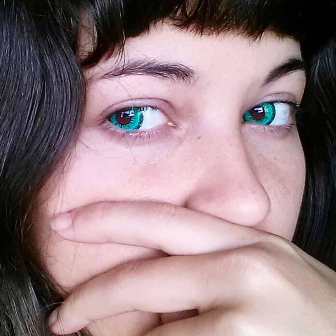 Vivid Brilliant Turquoise