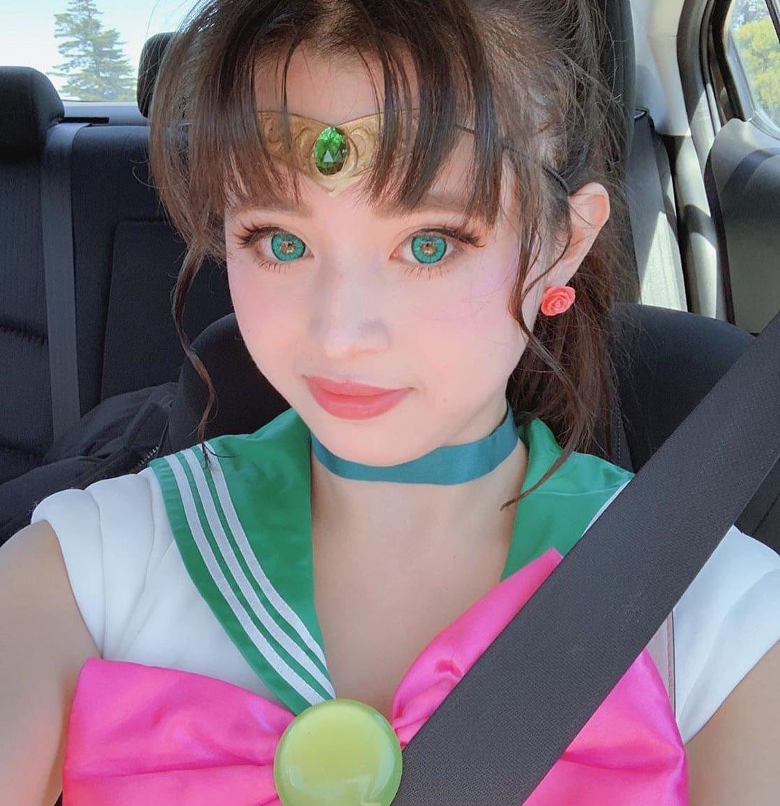 Vivid Brilliant Turquoise