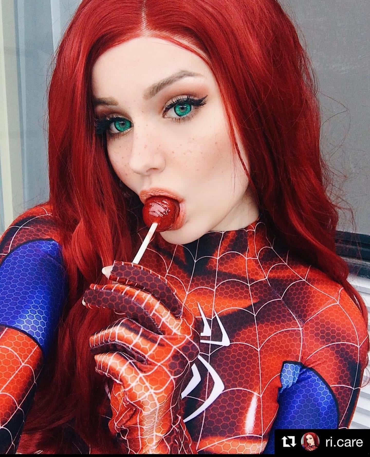 Vivid Brilliant Turquoise