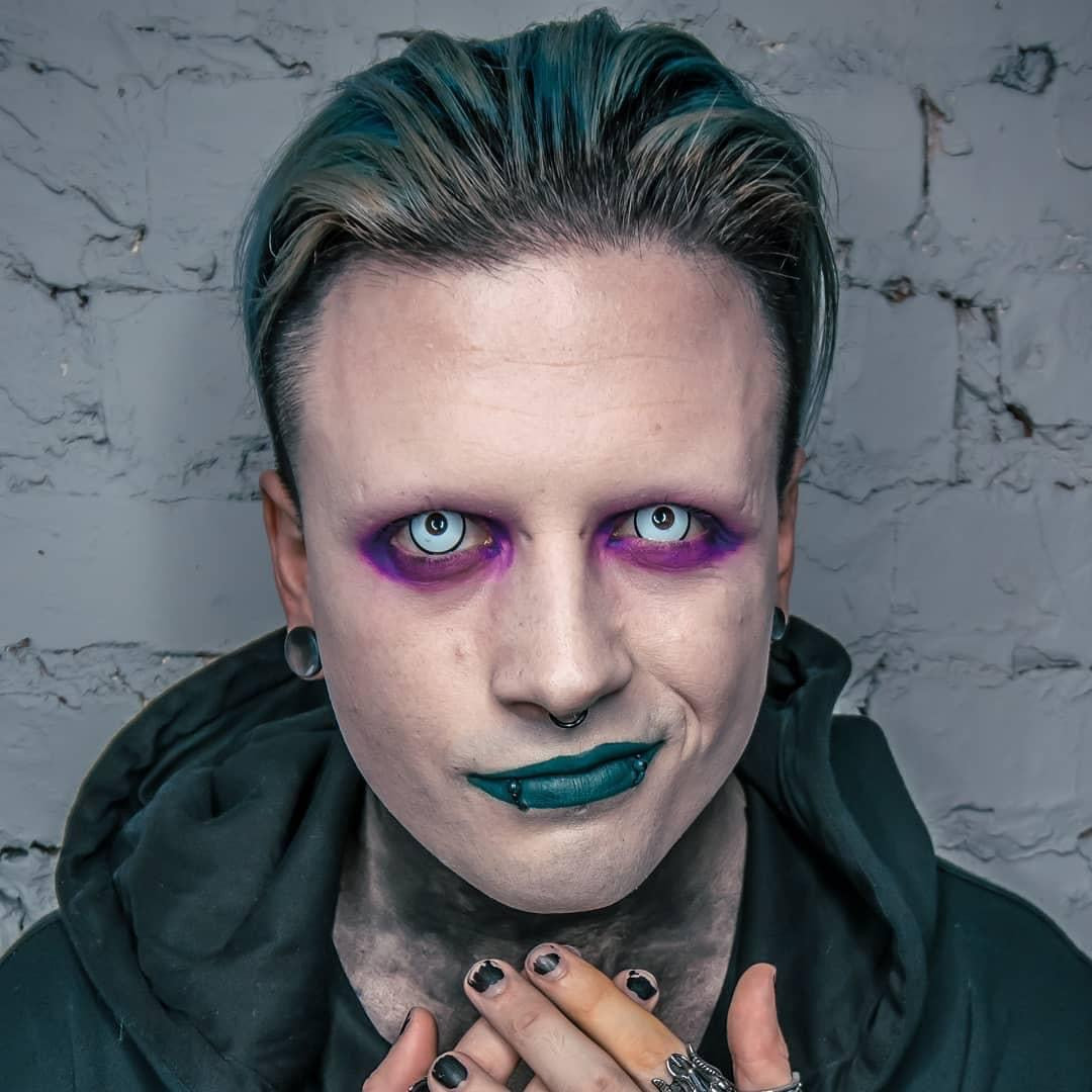 Deadpool 17mm - Ohmykitty Online Store