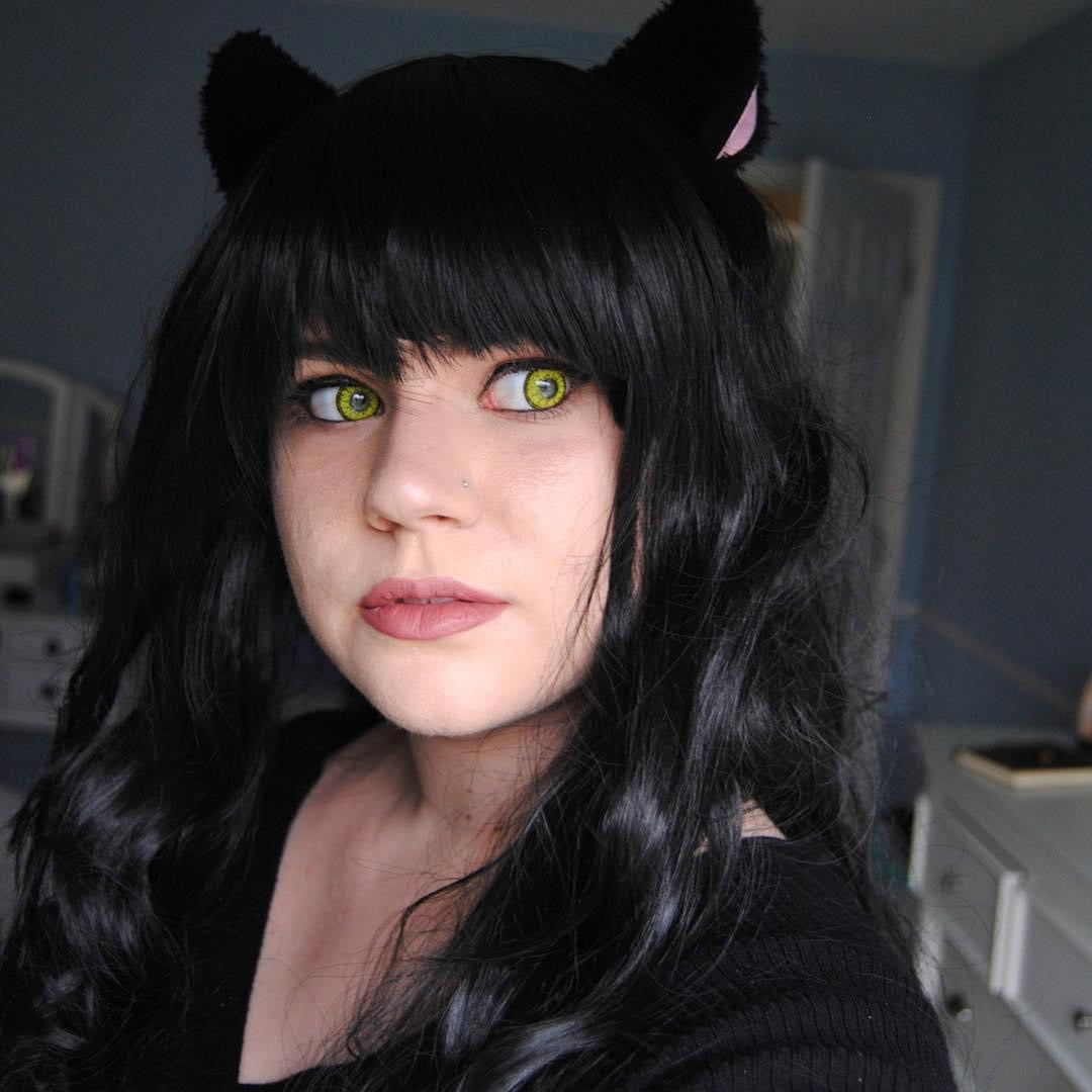 Vivid Brilliant Neon Yellow Cosplay Contacts sfx cosplayer