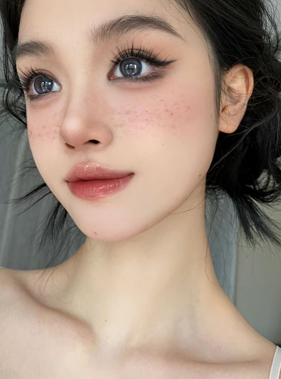 dark gray farsighted contacts hyperopia