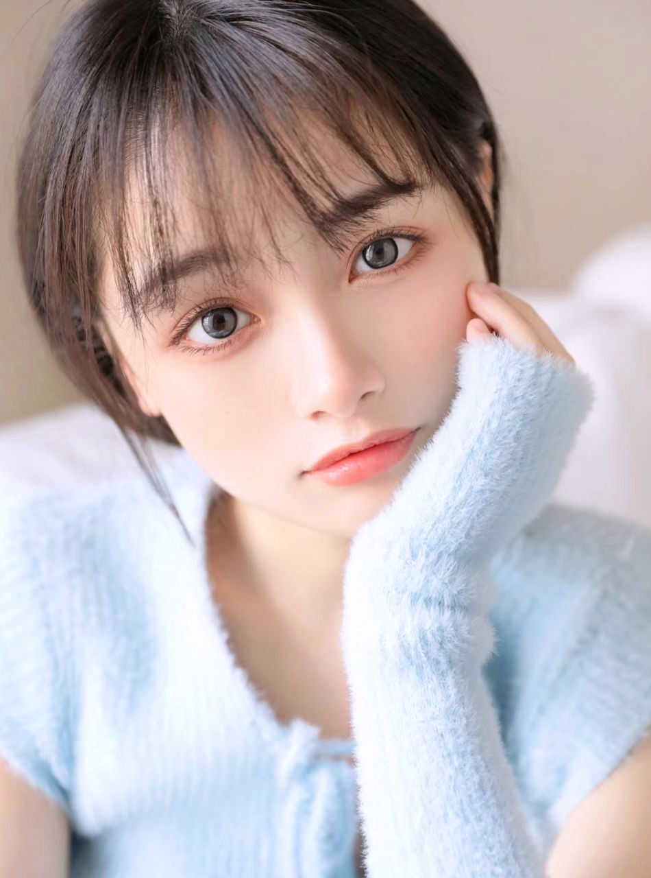 dark gray farsighted contacts model shot 3