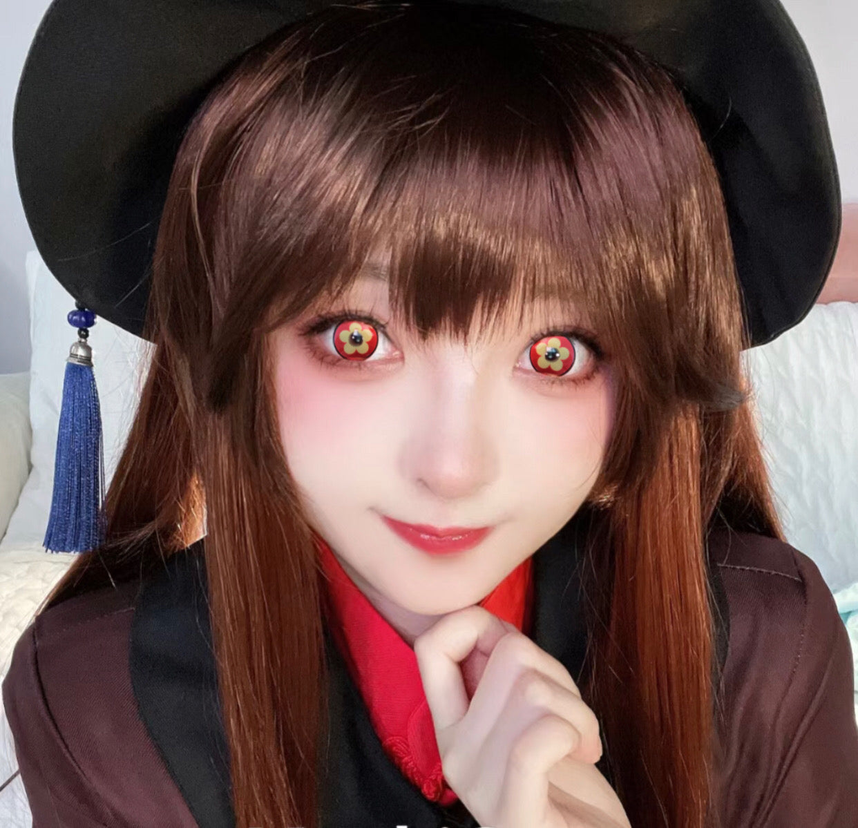 hu tao cosplay contacts close up eyes 3