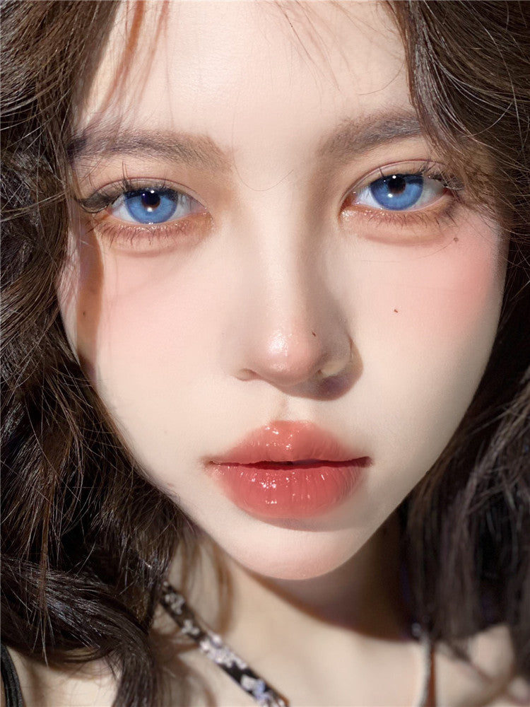 natural Blue color Contact Lenses good coverage