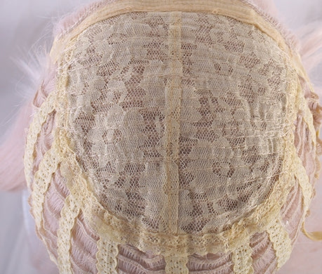 Lycoris Recoil- Peluca de cosplay Nishikigi Chisato (incluye cinta roja)