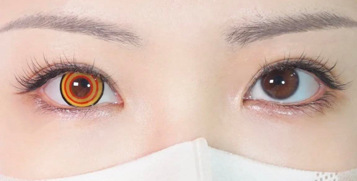 Makima Chainsaw man cosplay contact lens comparison close up