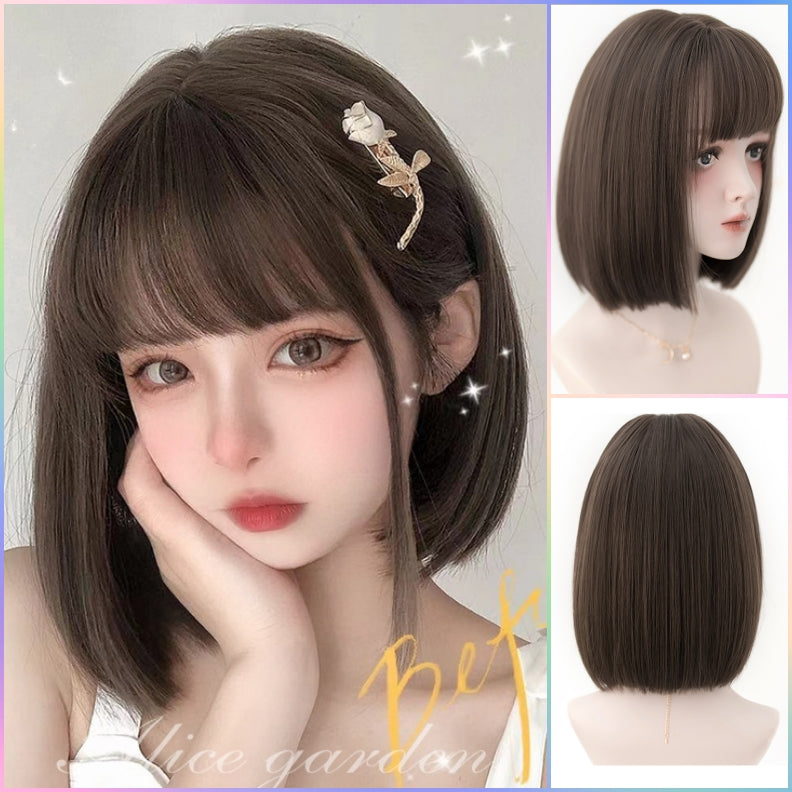 Loli Loli (Pelo Bob Castaño Natural 32cm con Flequillo) - Peluca Natural