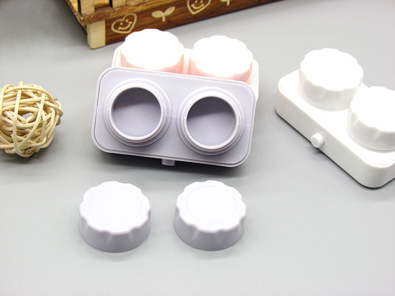 Pocket Size Automatic Cleaner Lens Case