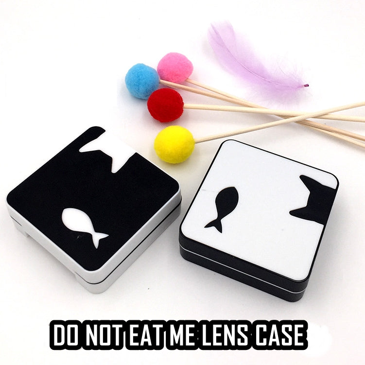 Do Not Eat Me Lens Case (Black & White) - Ohmykitty Online Store